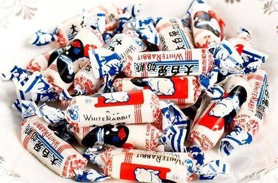 泡泡糖|童年记忆中的7款零食,你吃过几种?全吃过的孩子至少读小学了