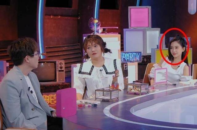 杜海涛|baby忘涂口红，开创新妆容成全场的焦点，天然脸才能驾驭好
