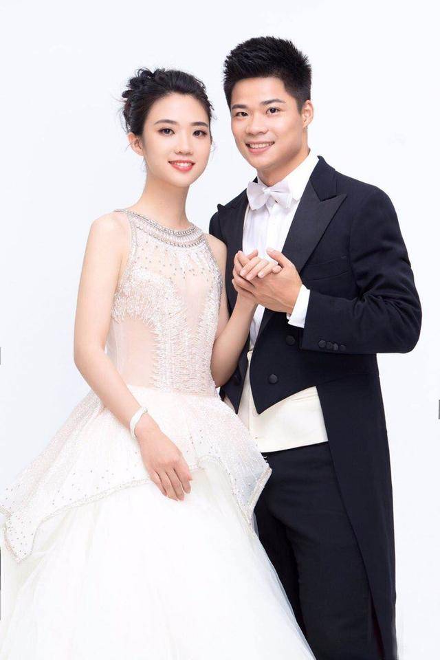 林艳芳|苏炳添妻子颜值原来这么高，就算素颜也很美，两人的合照温馨甜蜜