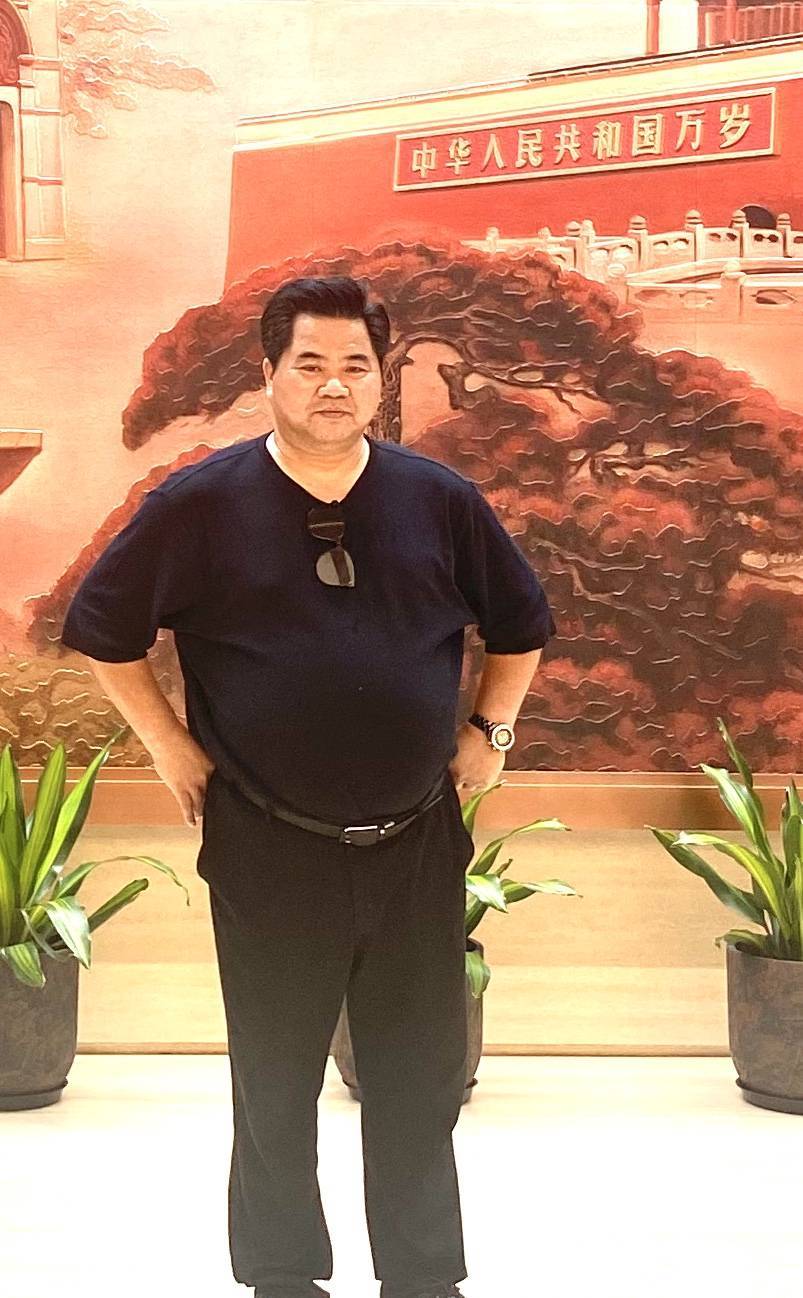 粗犷豪放苍茫雄浑国画家画鹰大家指墨画艺术大师朱祖国