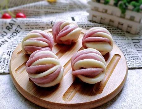 做法|最近双色花卷做法火了,一擀一卷造型美观,暄软白净简单好吃