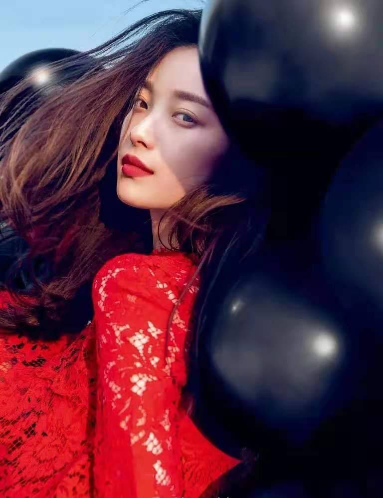 巅峰|倪妮迎来33岁生日,被嘲出道即巅峰的她,如今电影电视两开花