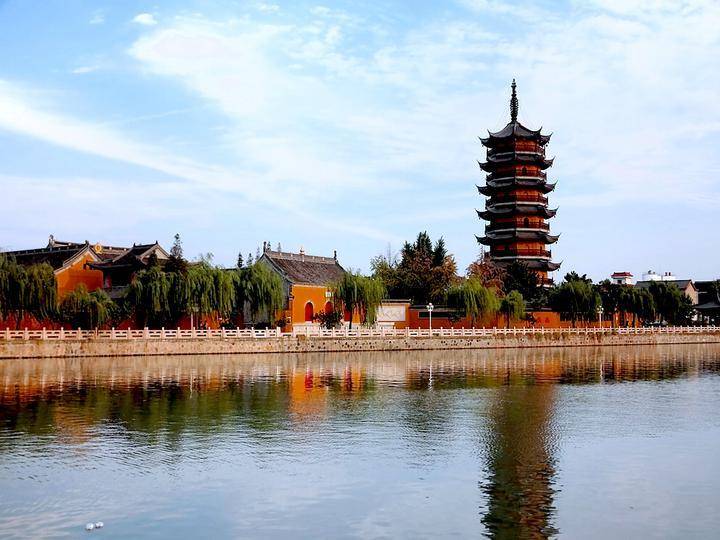 扬州古运河:悠悠荡荡的河水承载着千年的历史