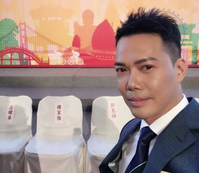 披荆斩棘的哥哥》阵容被嘲是一群老头, 网友:加起来不值几个钱_谢天华