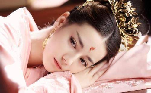 青年|《长歌行》后迪丽热巴又出镜,杨洋成强势男主,三天收视率破14亿