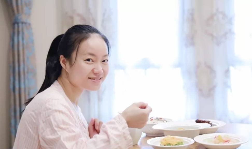 护腰|产后想舒服坐好月子，以下几个“神器”少不了，最后一样人人羡慕