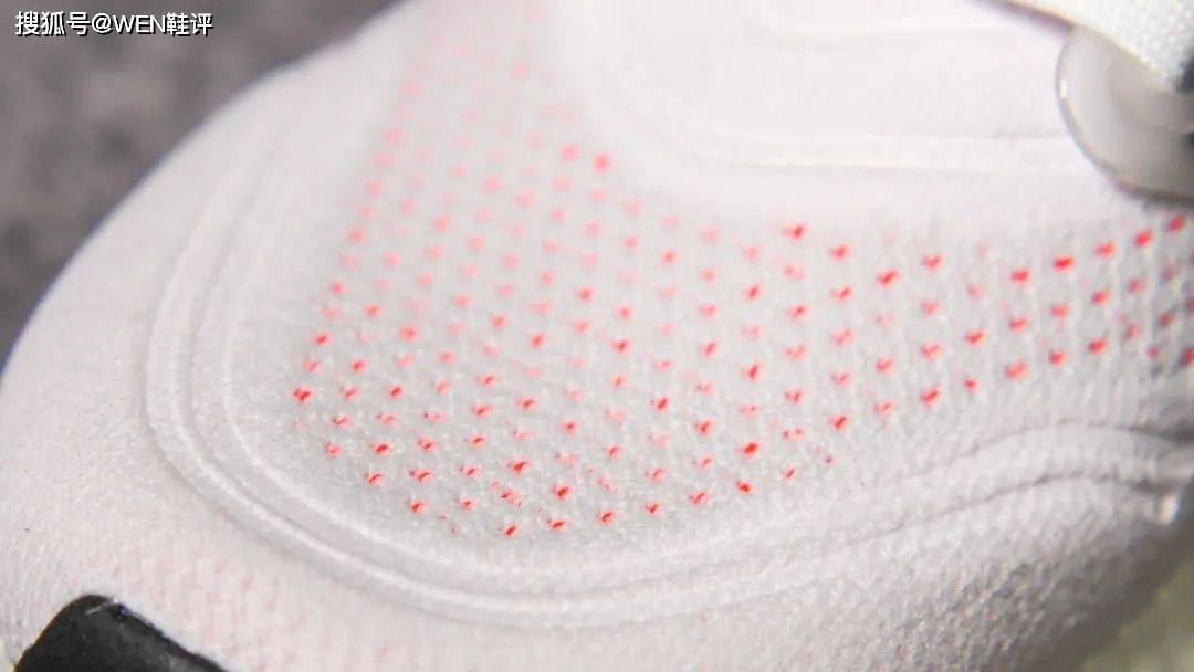 落差|原价一千五,现在近三折,Ultraboost21开箱