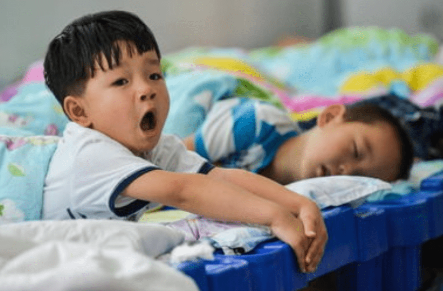 家长|9月份出生的男孩，晚上学一年优势更明显，父母不用“拔苗助长”