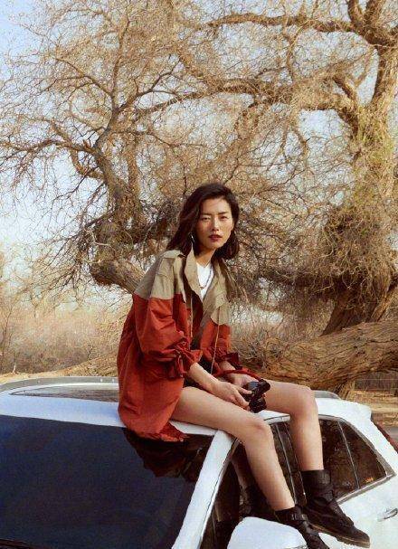 电影|风衣成为早秋标配，N种穿法，轻松承包你整个秋天的时髦