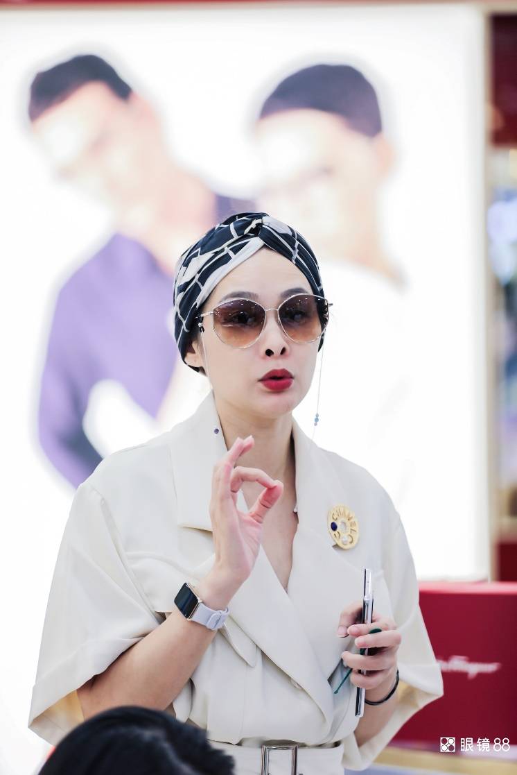 指南|“潮流EYE「I」CON” 跨界品鉴会 眼镜88分享眼镜搭配指南以及护眼心得
