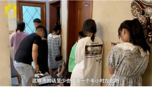 因为|“地表最强舅舅”16个外甥，暑假独自带11个娃，一天就要花1500元