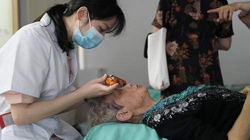 老花眼这么办?_治疗