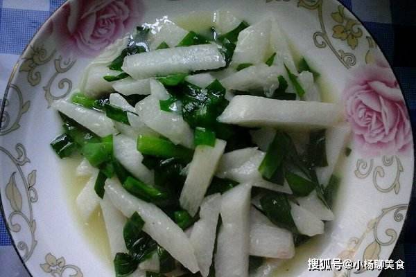 做法|秋天的韭菜，换种新做法，吃了上顿想下顿，要多香有多香，特过瘾