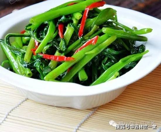 食谱|糖尿病食谱|椒丝空心菜【世一堂糖肽】