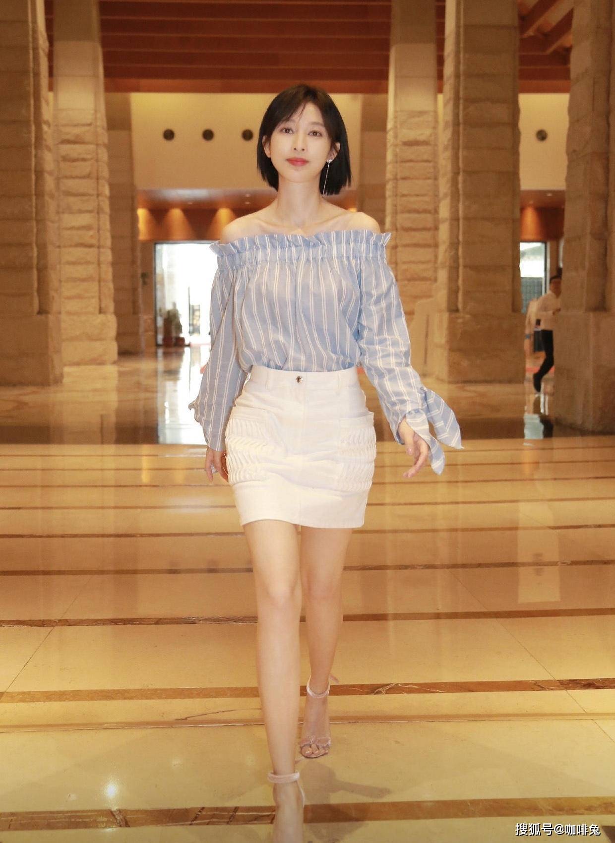 范来|美艳脱俗的张俪真时尚魔鬼 没有驾驭不了的衣服，每件都美到了极致