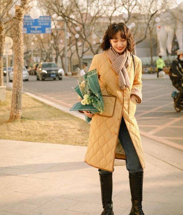 羽绒服|冬天更要穿出少女感，无需担心年龄，减龄穿搭就足够了