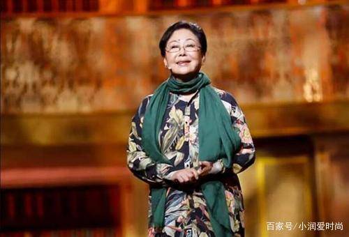 斯琴高娃|六七十岁微胖妈妈如何穿？斯琴高娃的穿搭可以借鉴，高级洋气富态