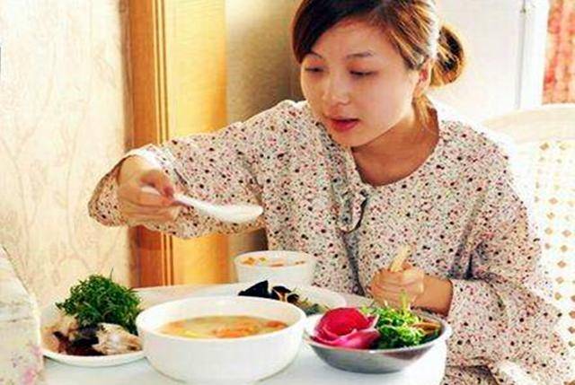 补充|当坐月子遇上三伏天，产妇做好这五点，既不留月子病，而且不遭罪