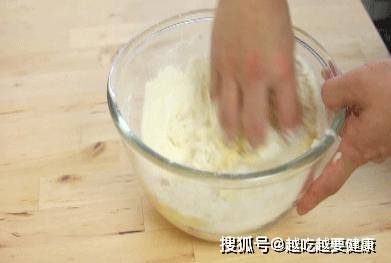 补充|简单易做的红肠面包,口感松软,味道独特,一口一口让人回味无穷