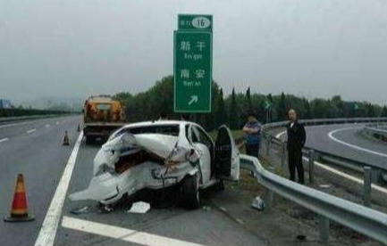 如何教别人倒车 2c221304061e48669a49d7841357f1df.jpeg