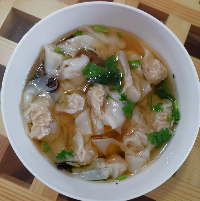 天气|早餐在家吃馄饨，学会这样调馅儿，鲜美入味，比买的还香