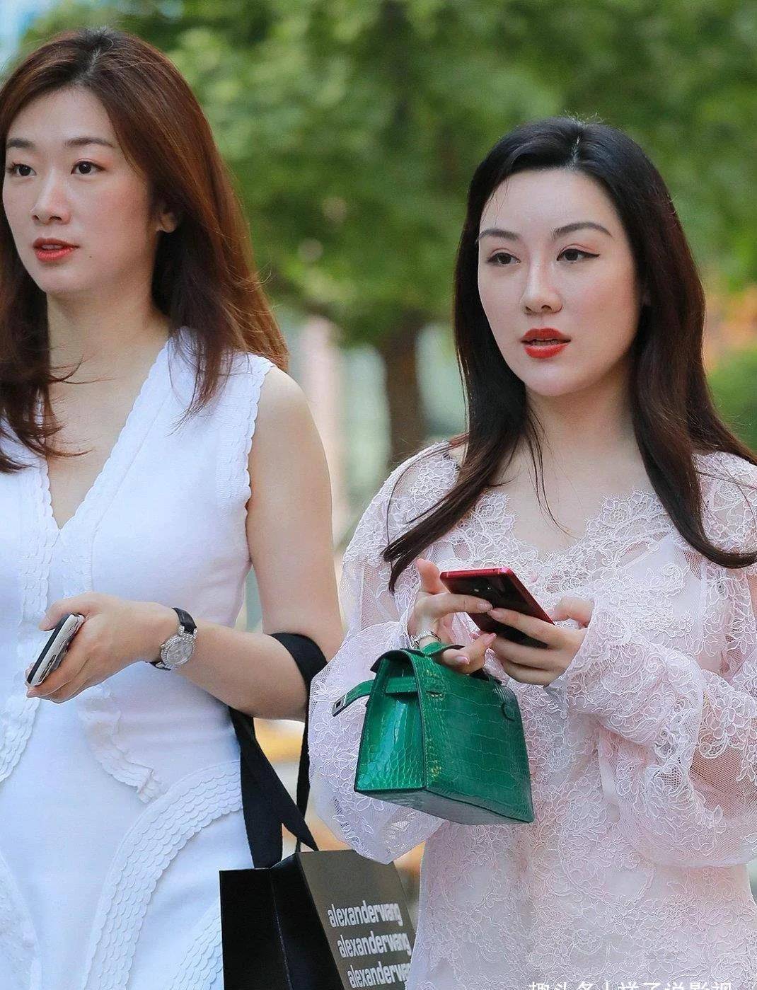 身材|粉色的减龄效果好，有着一种温柔甜美的气息