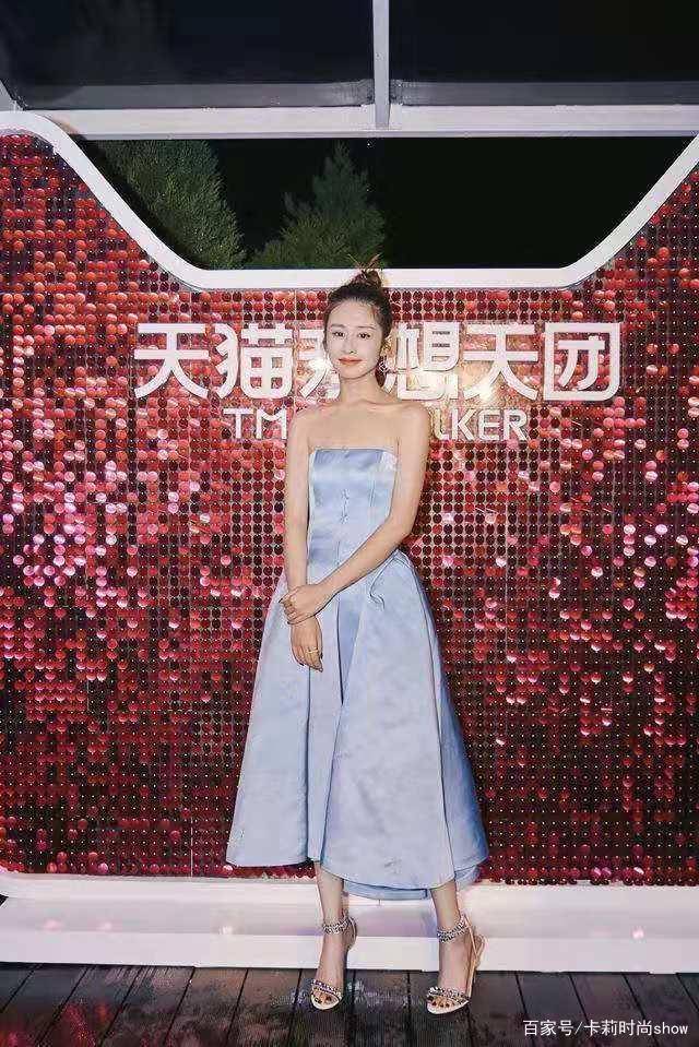 透视|颖儿身材真有“料”，穿透视薄纱连衣裙，肤白貌美气质好撩人