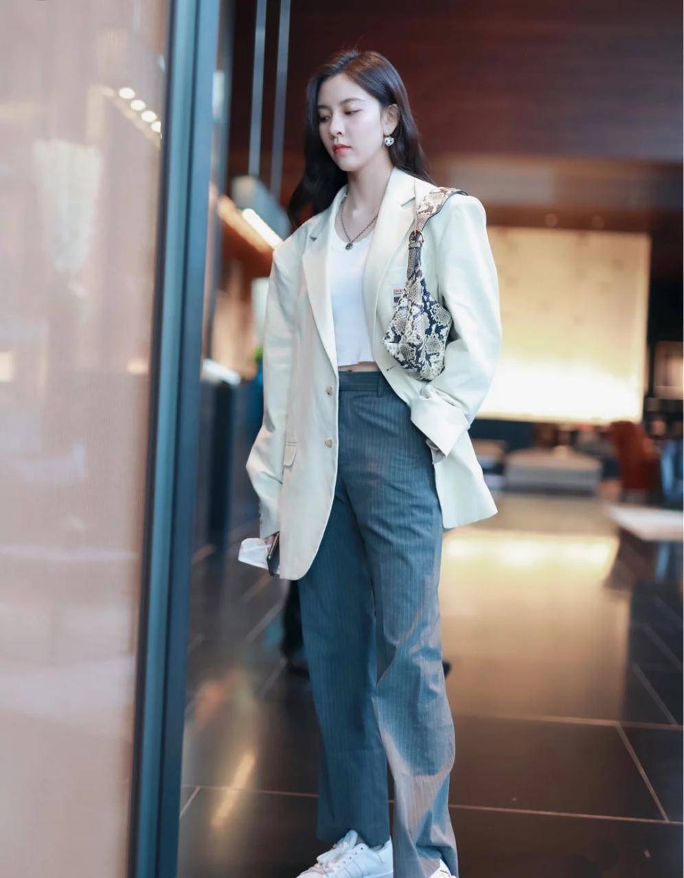 项链|懒人就不能变时髦吗?三套法则来袭,让你上班上学无缝切换