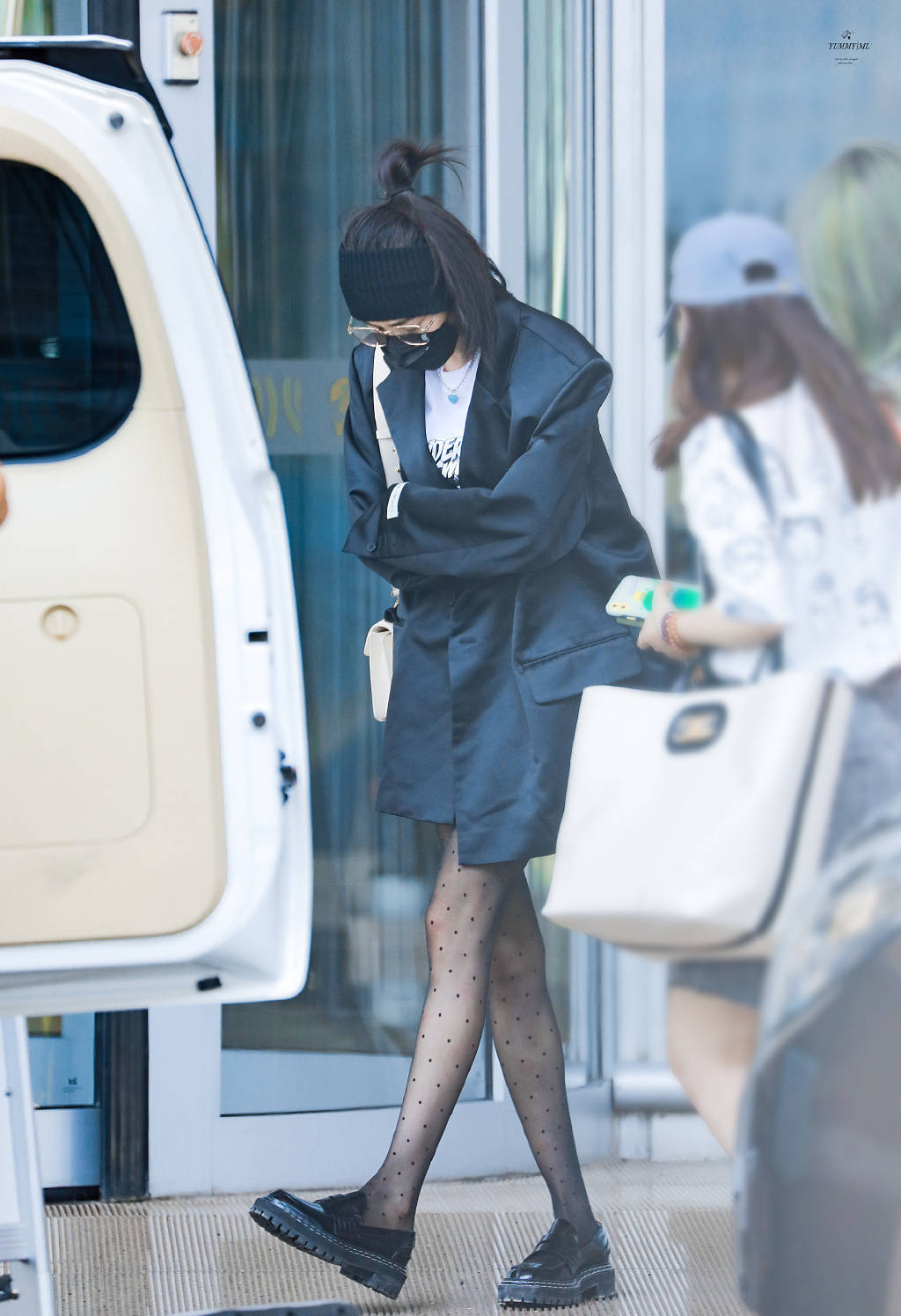 娜比|清纯甜姐蒋梦婕穿紧身透视裙撞衫Jennie，这样的她更有韵味了!