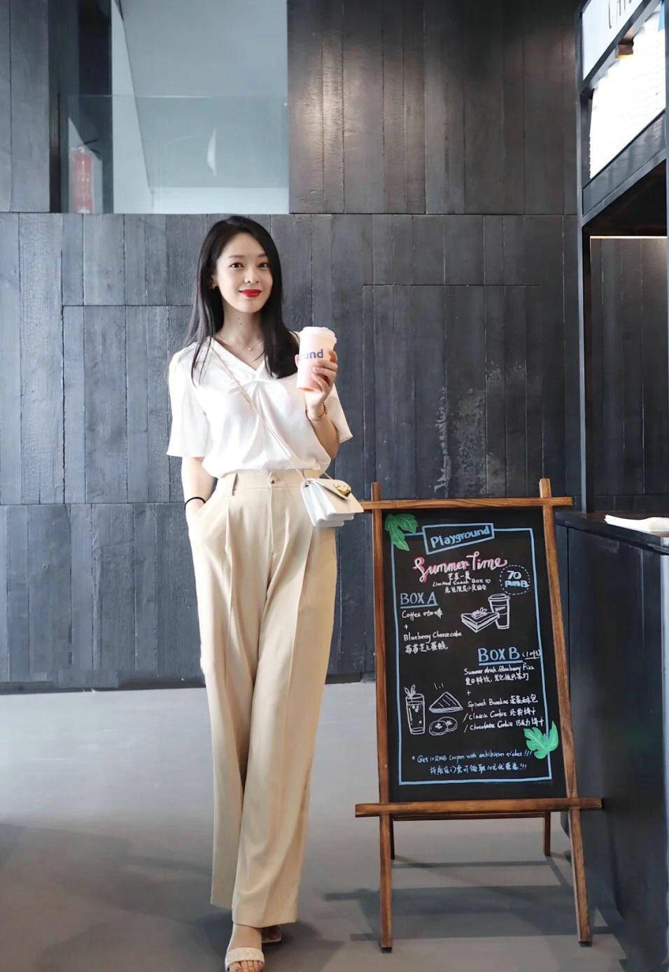 黑色|夏天穿这样的裙子，时尚又个性