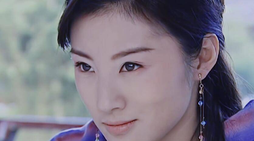 容垣|没想到啊，童年里那些“白光月”和“心机女配”，竟是一个人演的