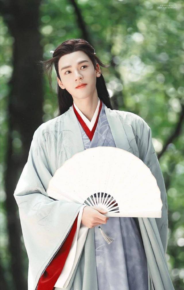 演技|龚俊新剧造型路透，凤雅不俗，气质一点也不输温客行