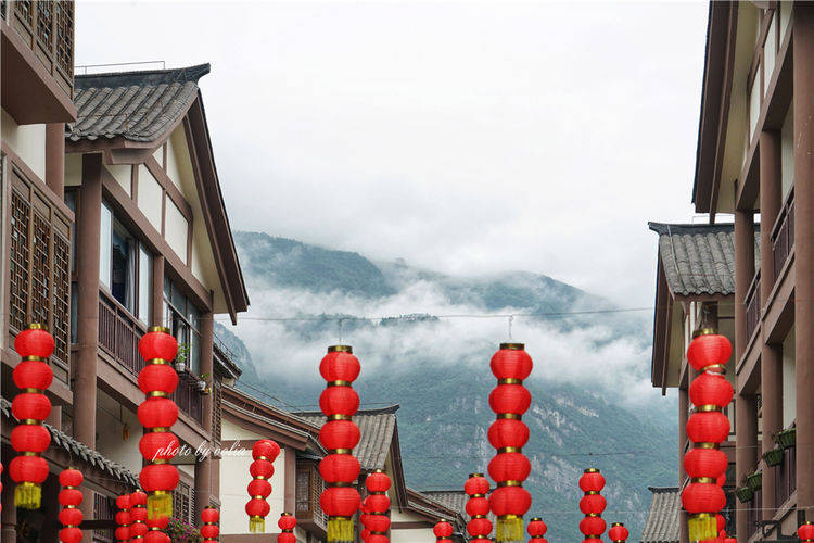 重庆一“假古镇”走红，以纤夫文化为主题，被称为乌江第一古镇