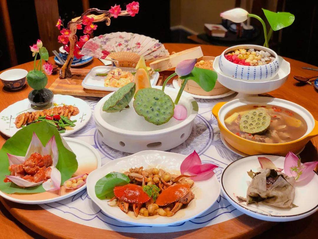荷花做成菜这一席荷花宴直男同事都忍不住拿起手机拍照