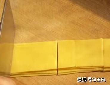 做法|两个鸡蛋，一碗面粉，做出不一样的美食，学会可以去摆摊了
