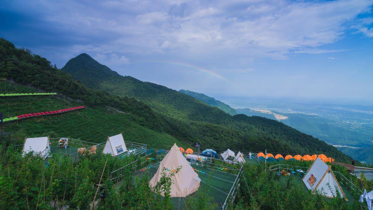 悬崖|避暑九皇山，玩的就是心跳