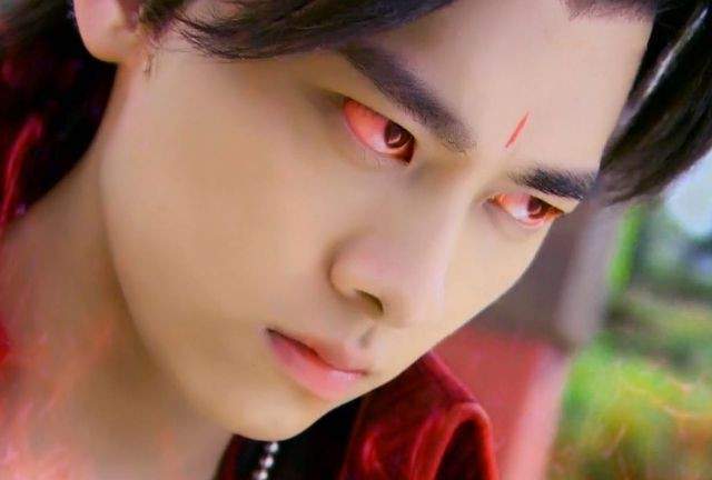 男星|古装红衣美男，龚俊、杨洋、肖战等男星，谁是你心头的朱砂痣？