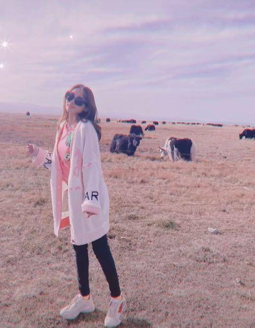 感觉|洪欣晒全家福!每件穿搭都时髦,女儿可爱儿子帅,唯独不见张丹峰