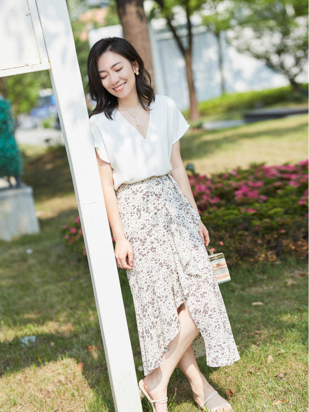 夏天|秋天如何穿好“碎花裙”？这几个思路值得借鉴，温柔优雅又减龄