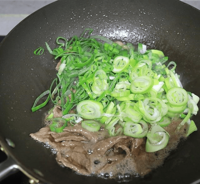 大葱|葱香牛肉饭,营养丰富,低脂健康的早餐!