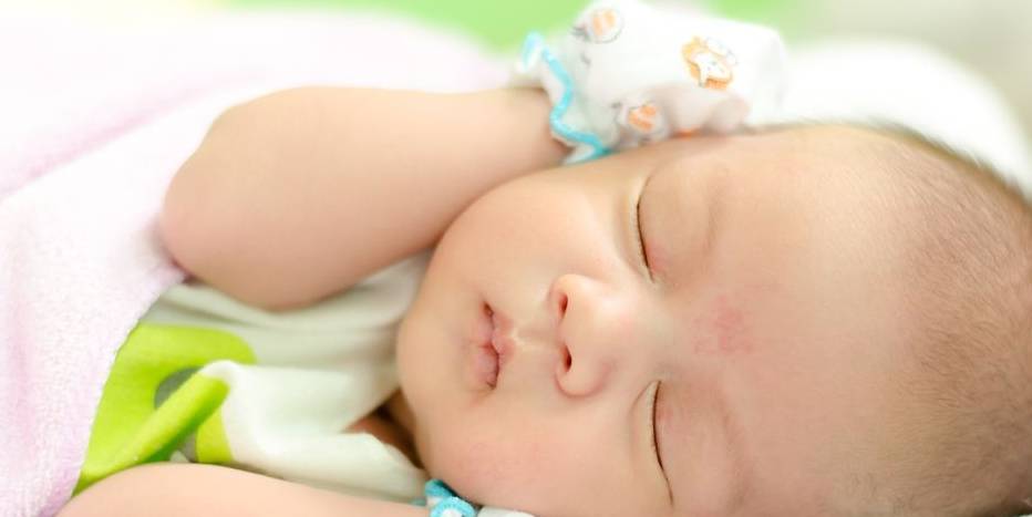 婴儿|新生儿不必寸步不离？侥幸留宝宝独处，发生五种情况没处哭