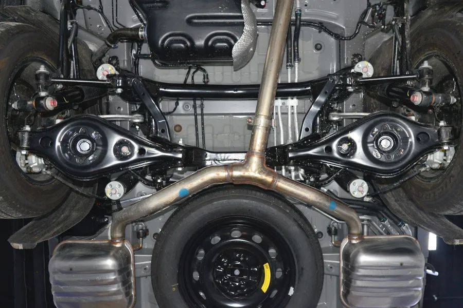 据说要肩比gl8奥德赛看看广汽传祺m8底盘如何