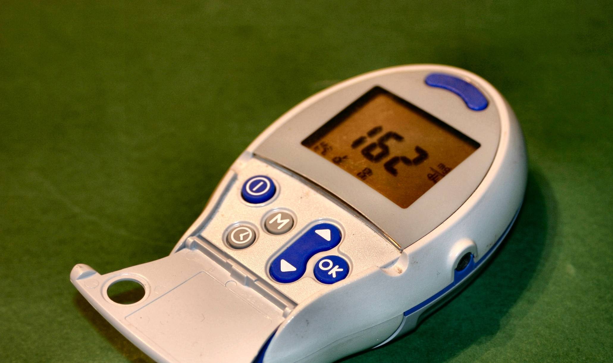 进行|血糖高的人，身体出现4异常，小心并发症！若没有，血糖还算稳定