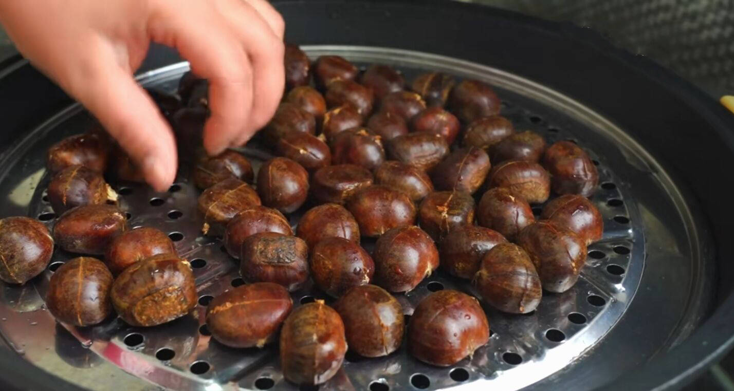 步骤|五花肉解馋的吃法，搭配一碗板栗，不加水不用盐，肥而不腻又软烂