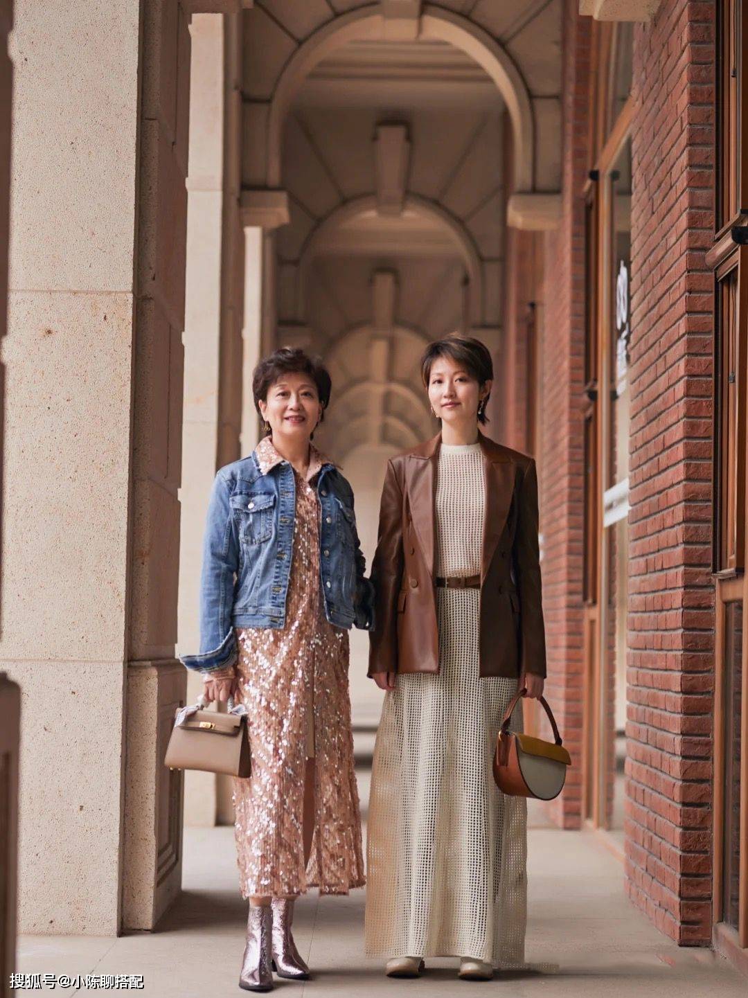 身材|微胖女人穿衣，别再迷恋“上衣塞裤腰”！学这位60+妈妈显瘦穿搭