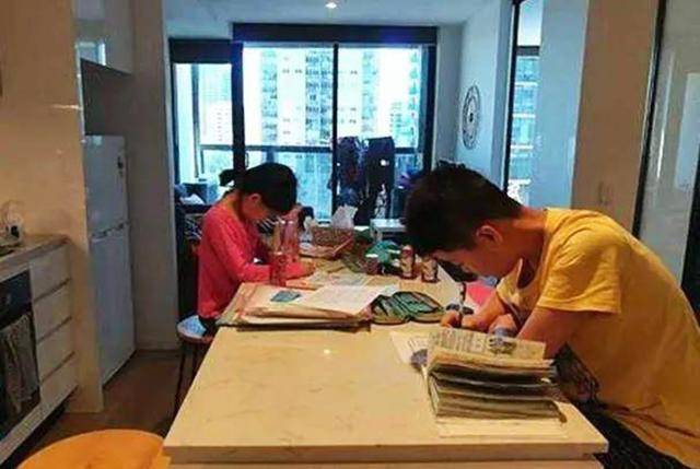 姐妹|二胎家庭，备受追捧的不是“一儿一女”，新的家庭组合问鼎幸福榜