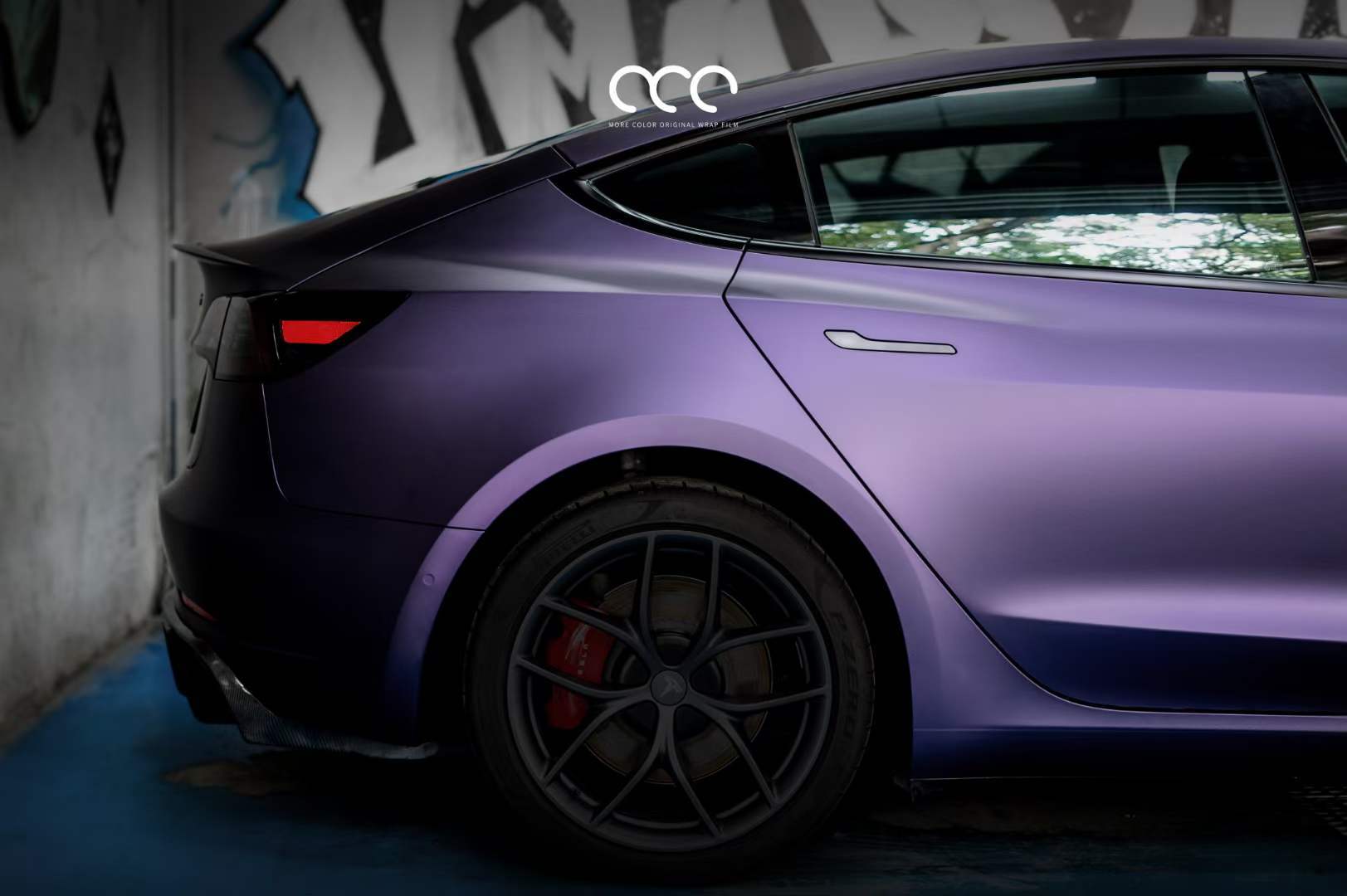 特斯拉model3汽车贴膜漫彩改色膜超亚金属赤紫