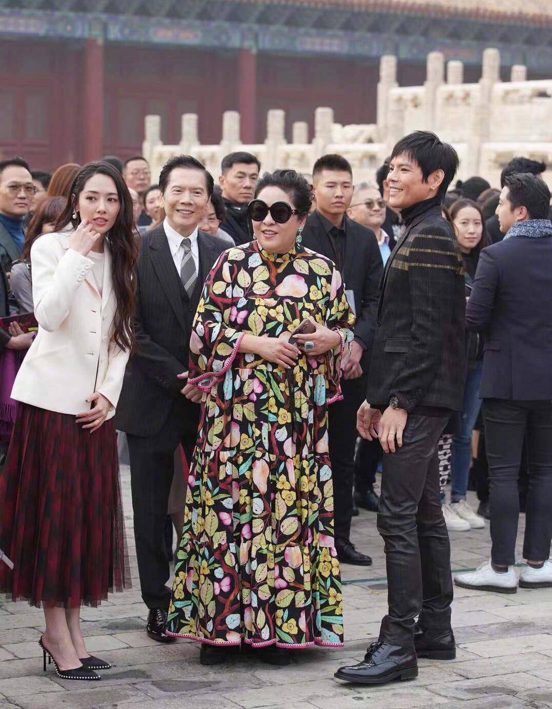 郭碧婷|郭碧婷豪门媳妇养成记,穿衣有心机,在公婆和向佐面前完全两个样