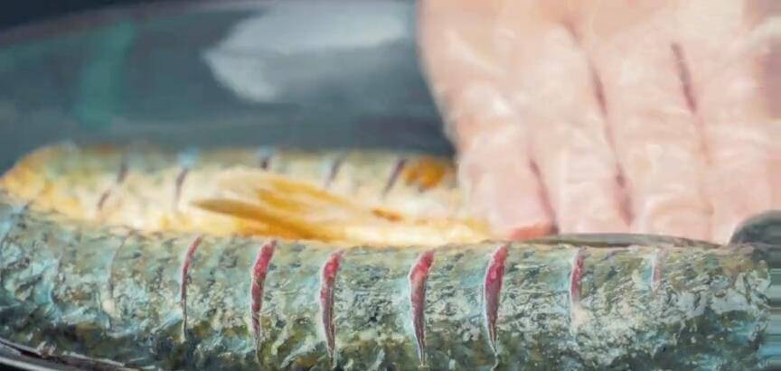 步骤|草鱼这样加工，比水煮的更美味，一盘都吃不腻