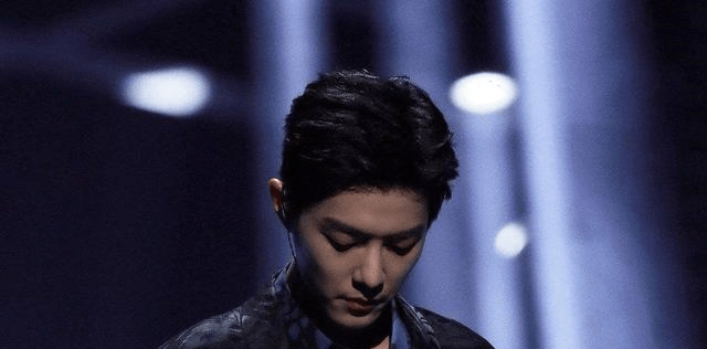 签名|《余生》预告破三亿了！唐茜靖许愿肖战签名，工作室高效率安排